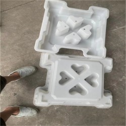 塑料连锁护坡模具质量水泥连锁护坡模板厂家